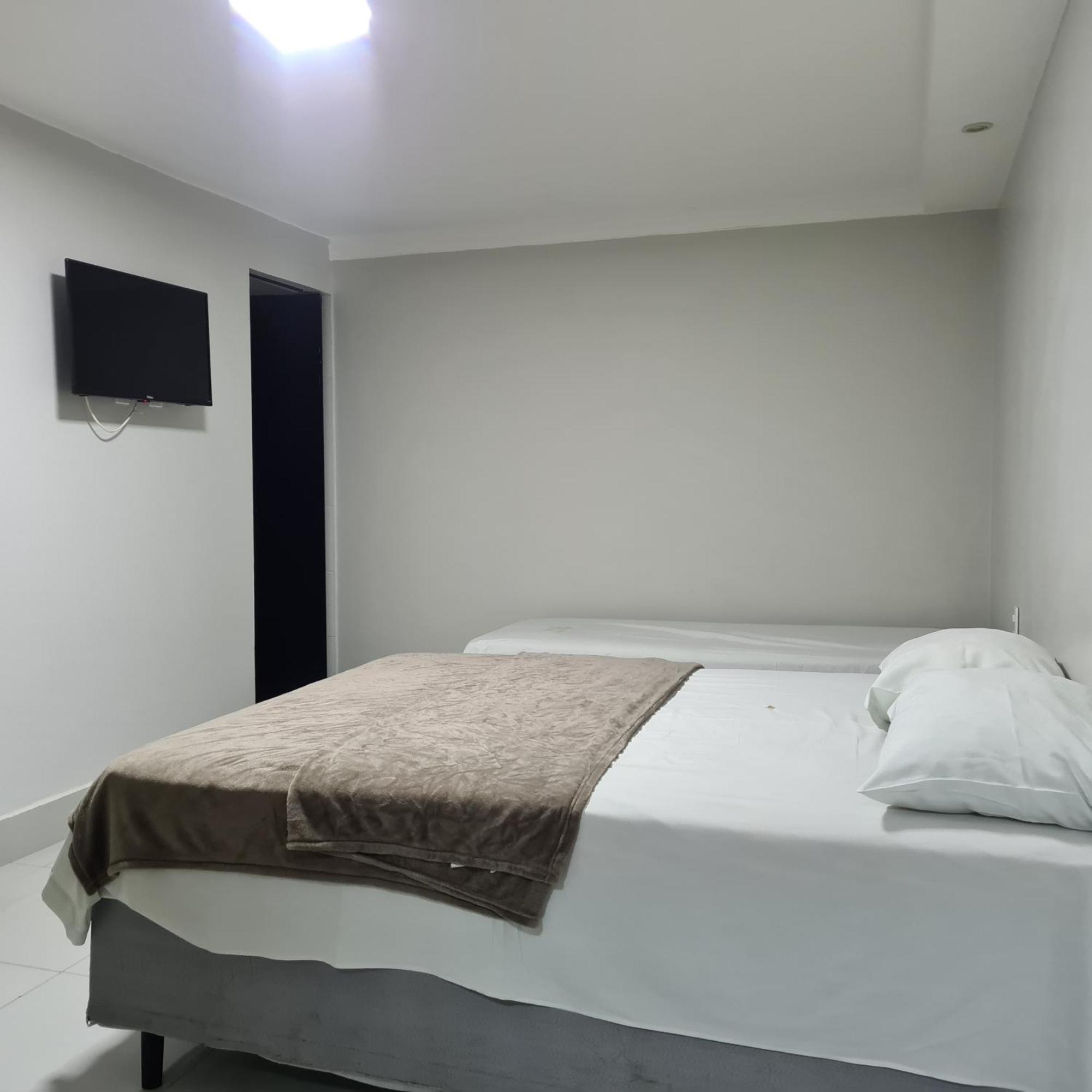 Nasser Hotel Aeroporto Núcleo Bandeirante Екстериор снимка